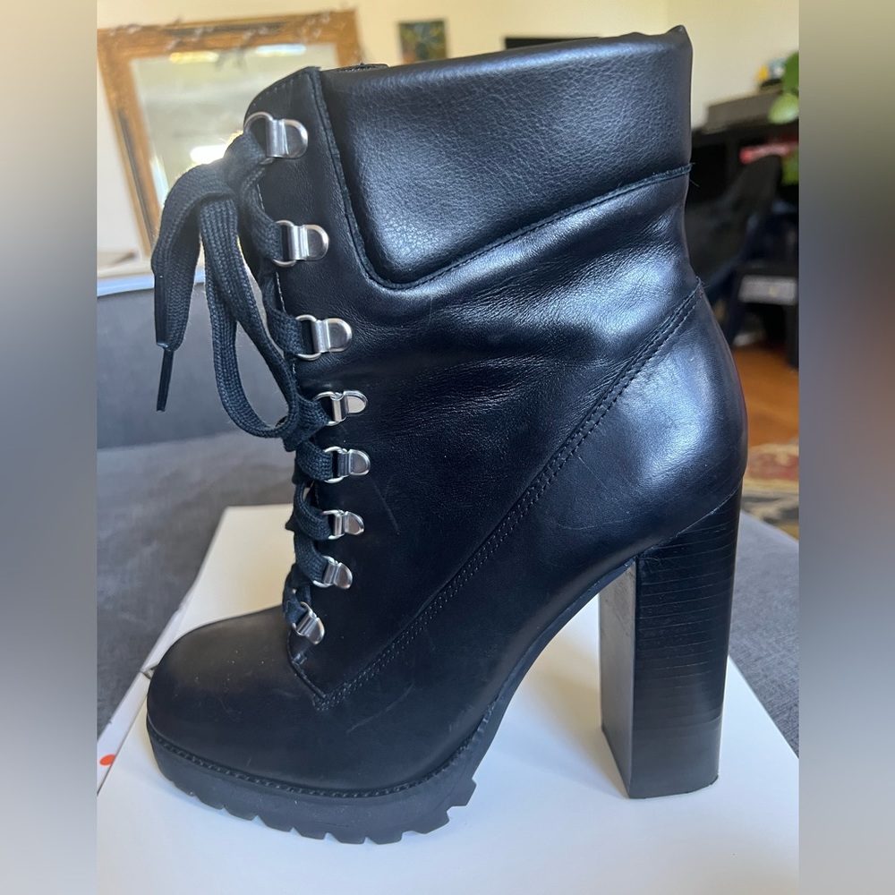 Worn Once In Paris! Besos By SteveMadden Leather Platform Bootie